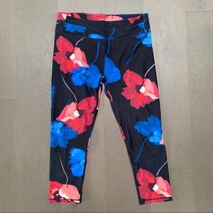 Fabletics Gia PowerLite Crop Leggings Poppy Print